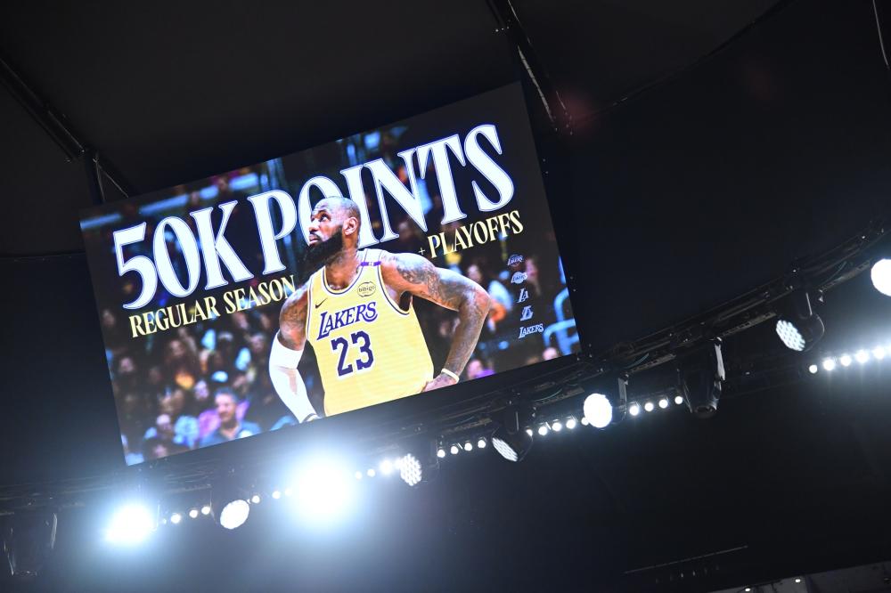 引众多球迷 引众多球迷