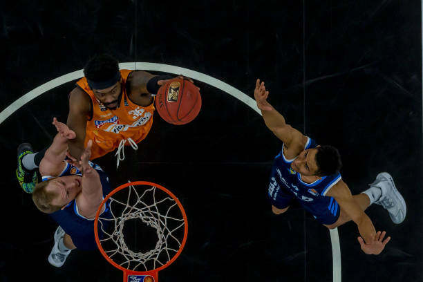 续攻破球门 续攻破球门